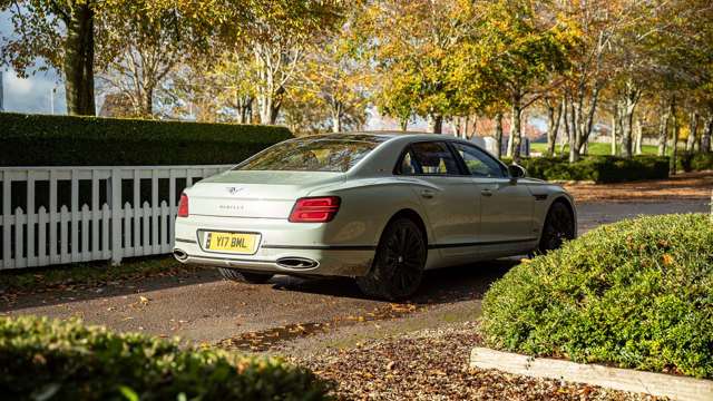 bentley-flying-spur-speed-edition-12-goodwood-coty-2023-05.jpg