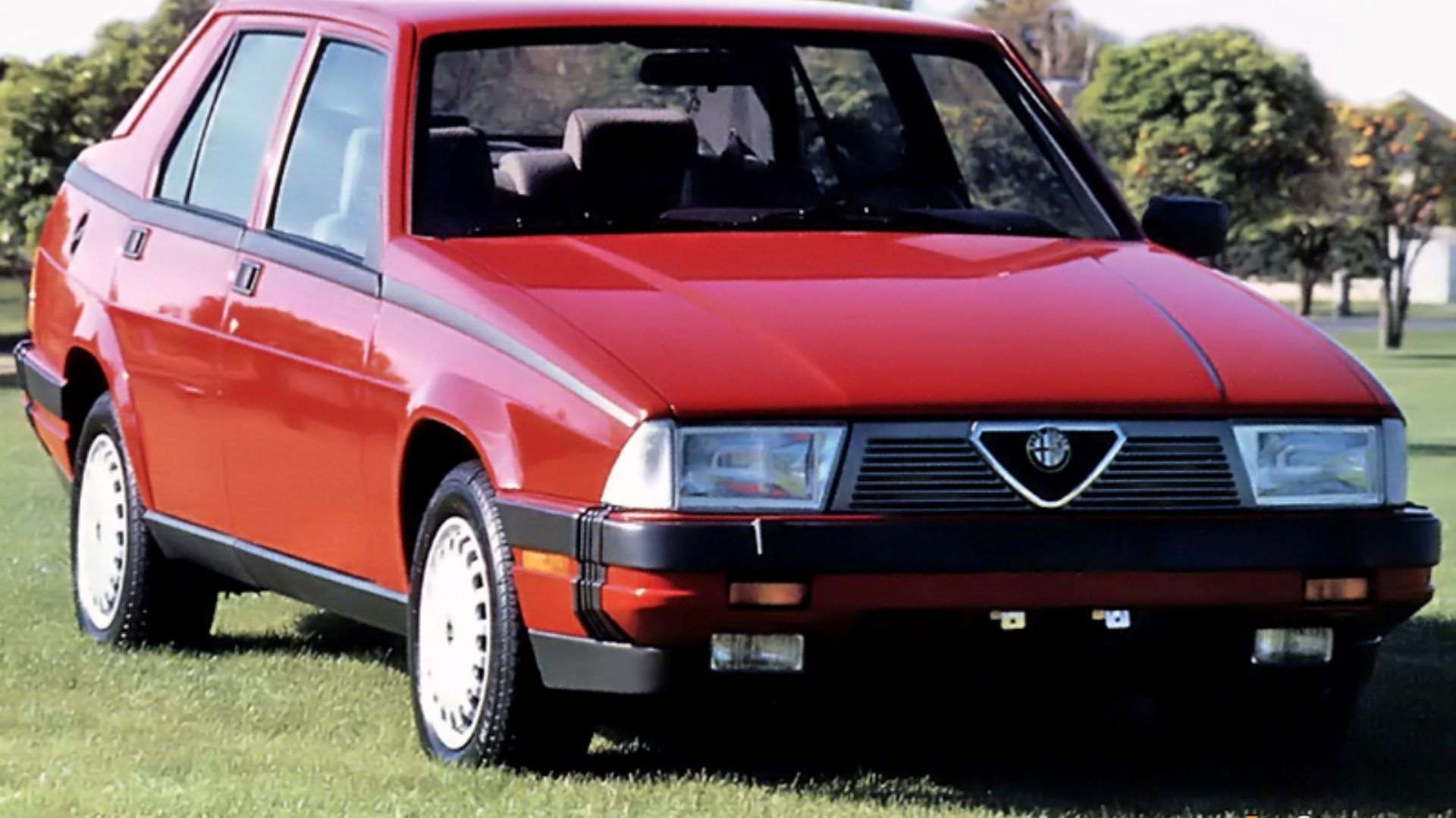 images_alfa_romeo_milano_1986_1.jpg