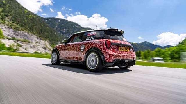 p90549857_highres_mini-john-cooper-wor.jpg