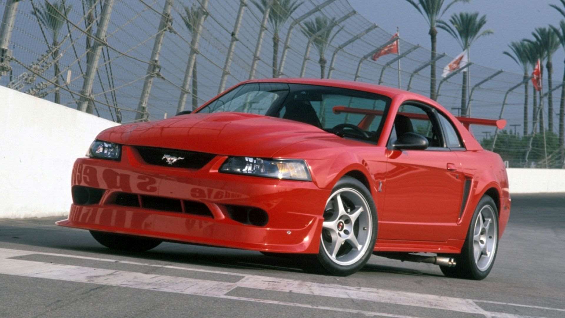 ford_mustang_2000_images_2.jpg