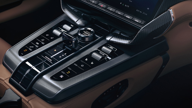 2024 Aston Martin Vanquish 18.jpg