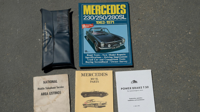 Mercedes-Benz 300SL Roadster 3 copy.jpg