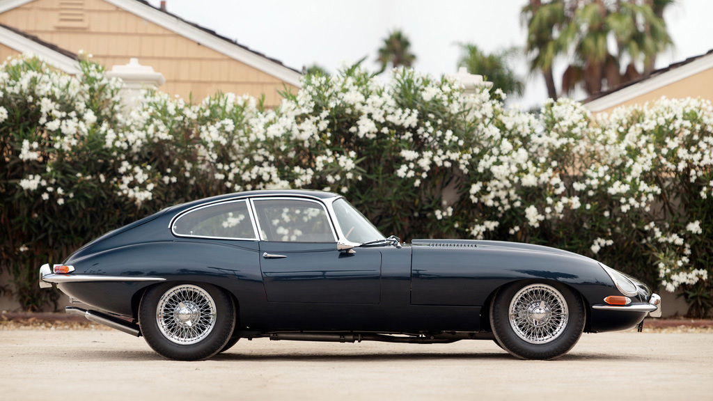 photos_jaguar_e-type_1961_2_1024x768 copy.jpg