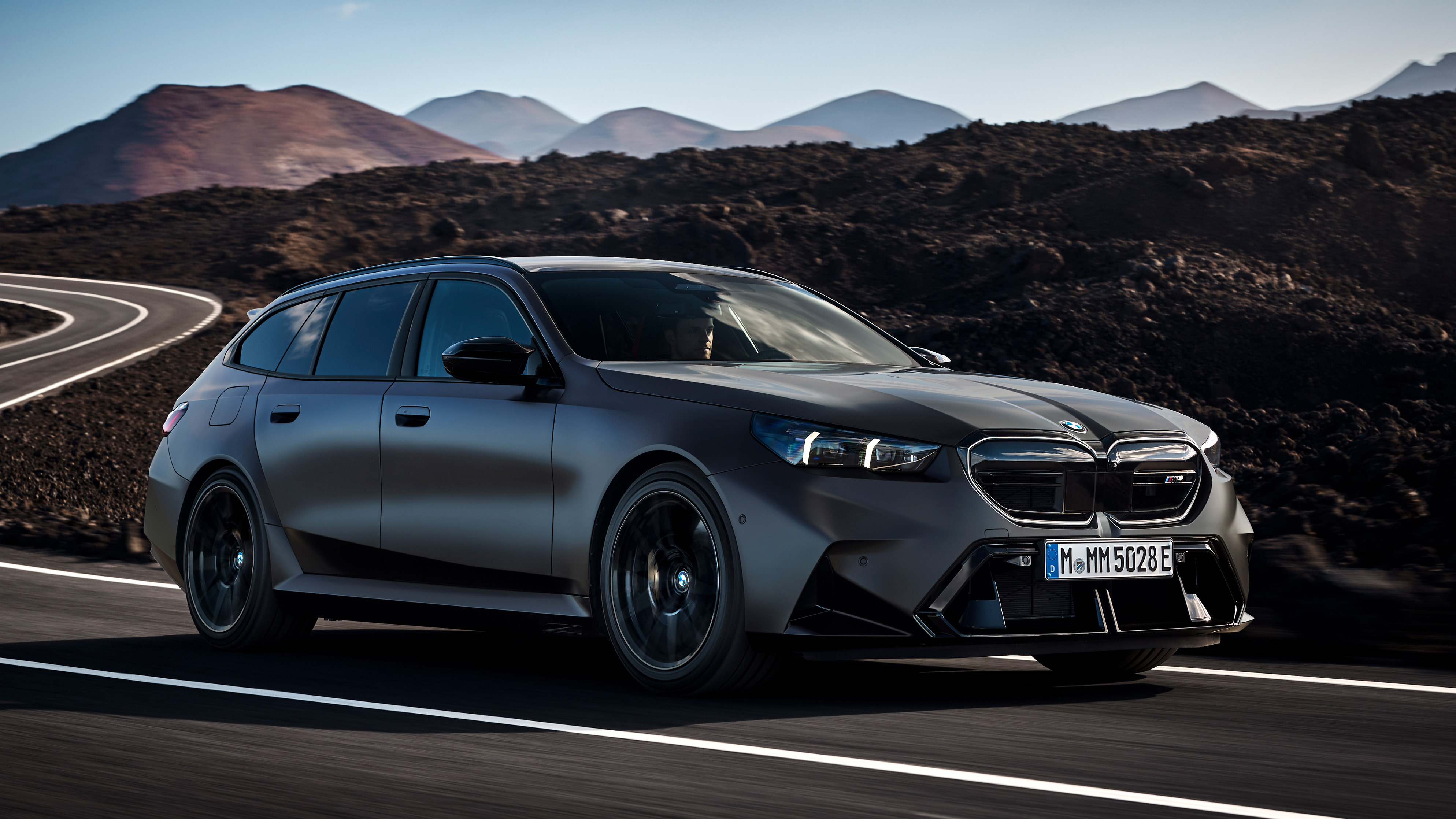 BMW M5 Touring copy.jpg