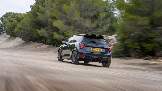 Mini-John-Cooper-Works-6 (1).jpg