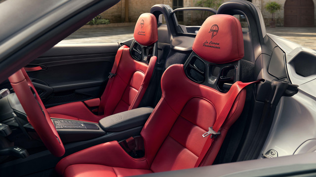 Porsche 718 Spyder RS Panamericana Special 08.jpg