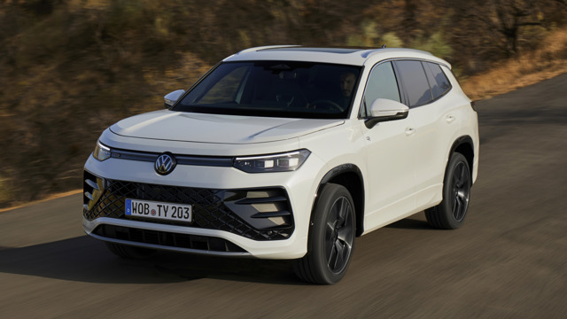 The_new_Tayron_-_Oryx_White_Pearlescent_ copy.jpg