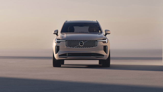 New_Volvo_XC90 01.jpg