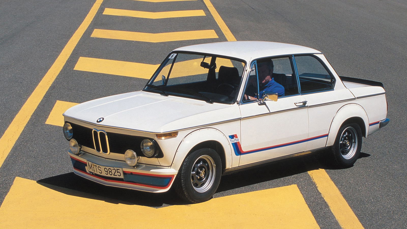 BMW 2002 Turbo copy.jpg