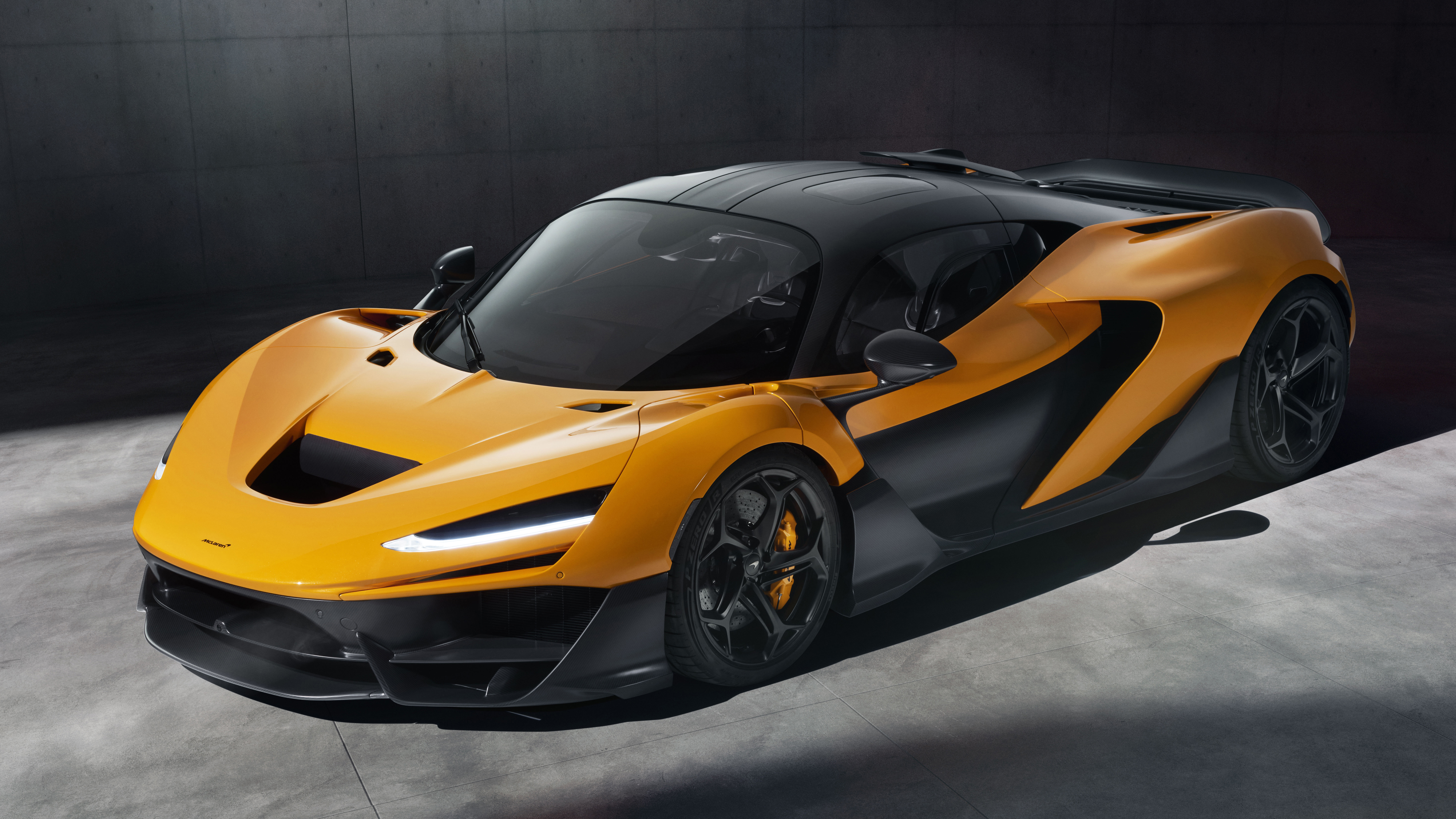 McLaren W1-1 copy.jpg
