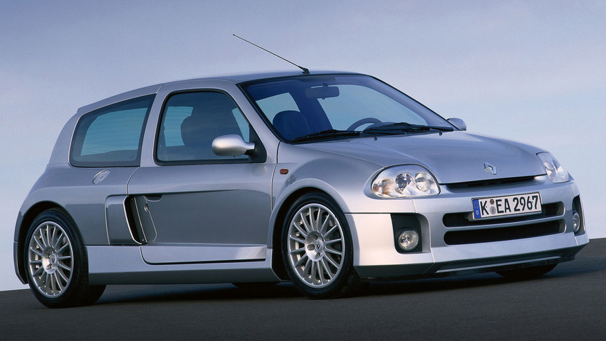 renault clio v6 copy.jpg