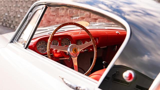 Ferrari_250_Europa_10.jpg
