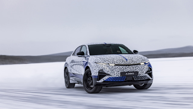 alpine a390 feature 03.jpg