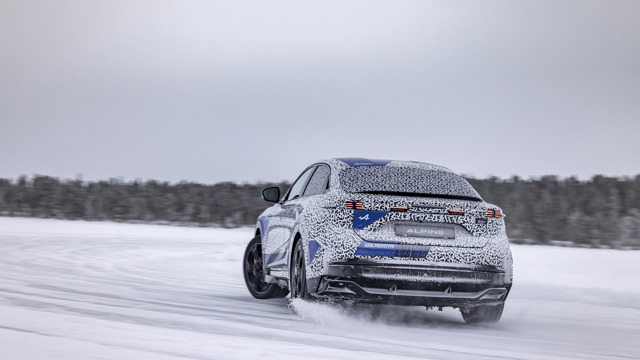 alpine a390 feature 06.jpg