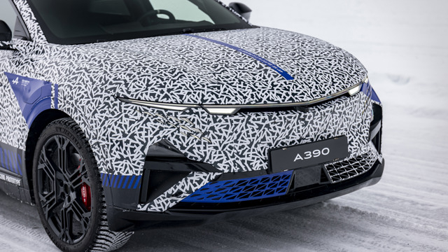 alpine a390 feature 09.jpg
