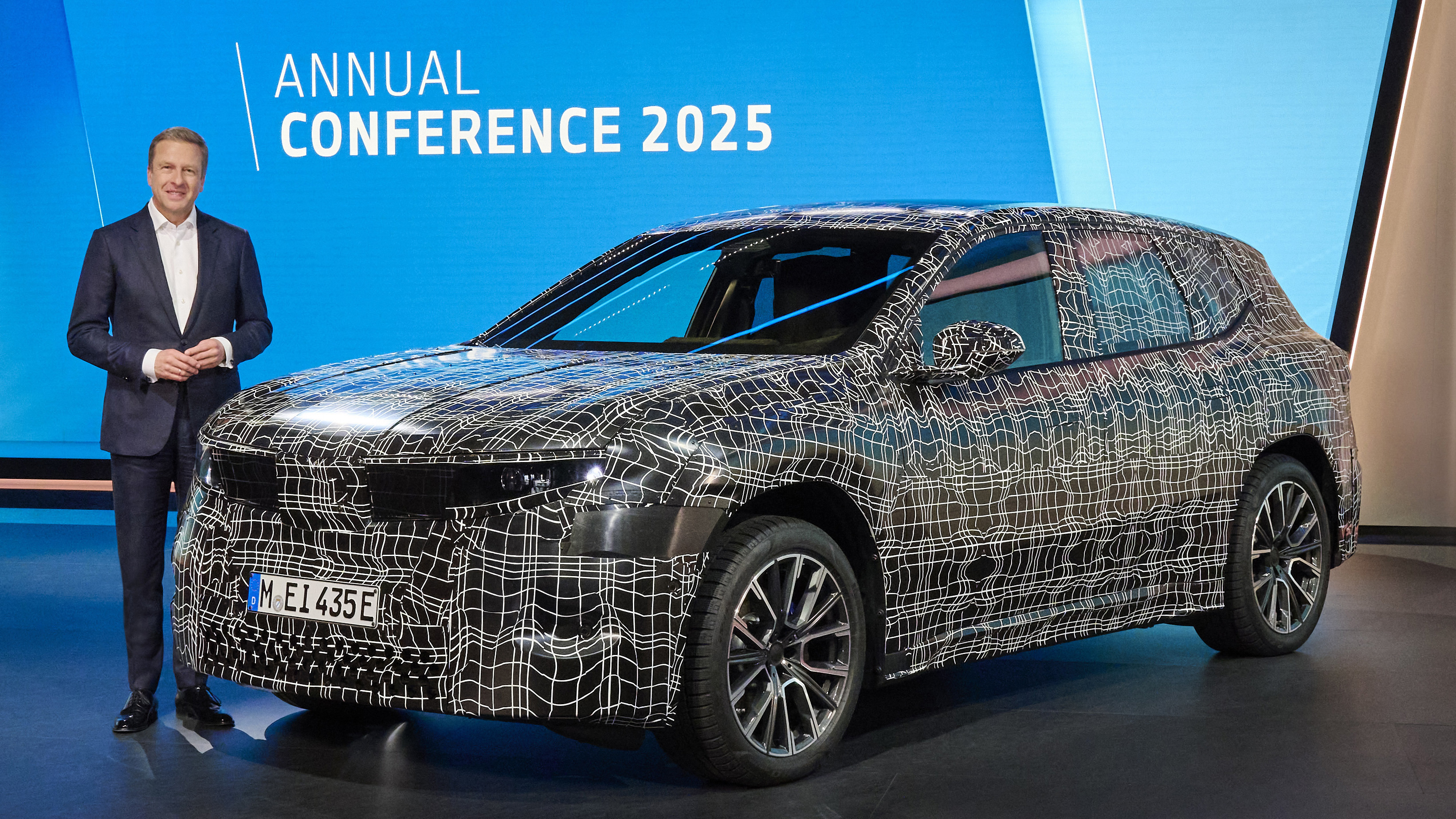 BMW-iX3-1 update copy.jpg