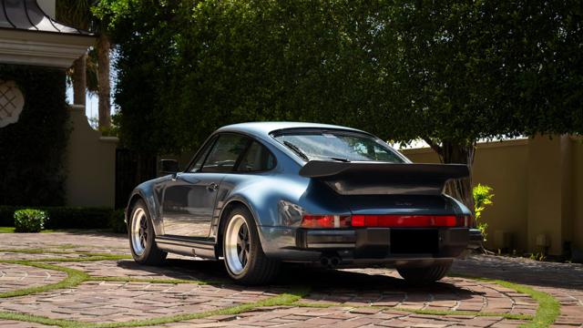 Porsche_930_Flat_Nose_rear.jpg