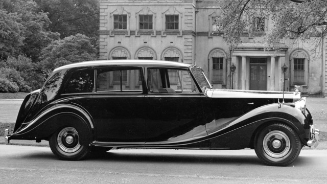 rolls royce phantom iv copy.jpg