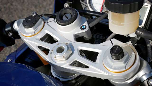 bmw_s1000rr_22041612.jpg