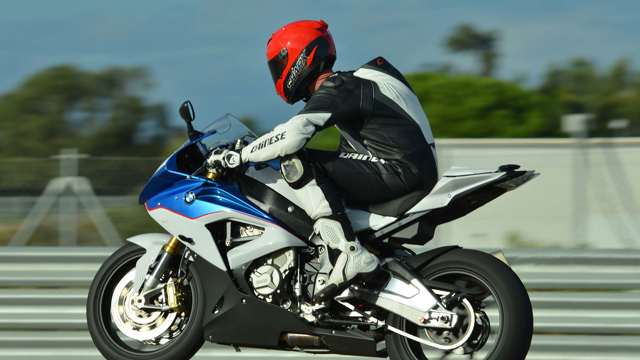 bmw_s1000rr_22041624.jpg