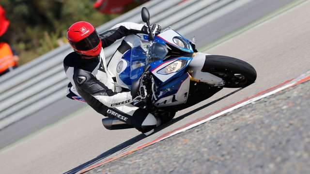 bmw_s1000rr_22041625.jpg