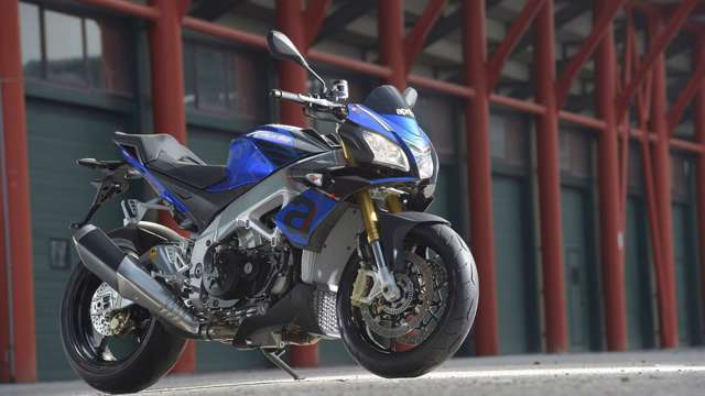 aprilia_tuono_v4_1100_rr_20051601.jpg