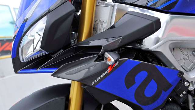 aprilia_tuono_v4_1100_rr_20051604.jpg