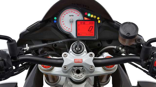 aprilia_tuono_v4_1100_rr_20051605.jpg