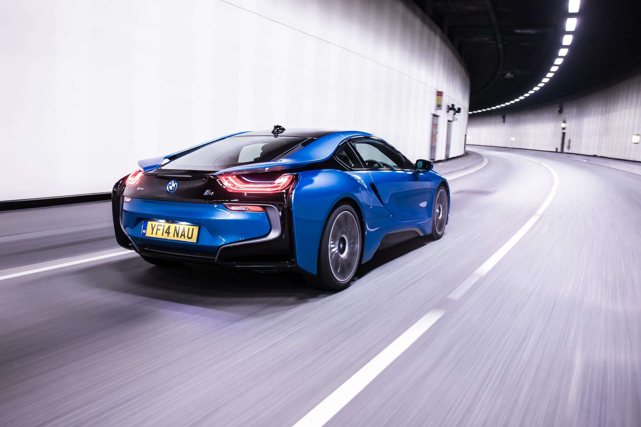 bmw_i8_goodwood_test_09012016_0-1.jpg