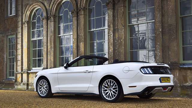 ford_mustang_convertible_goodwood_08052017_07.jpg