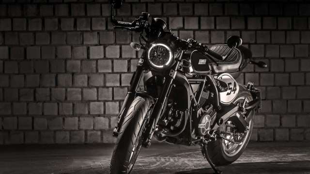 ducati_scrambler_cafe_racer_20101712.jpg