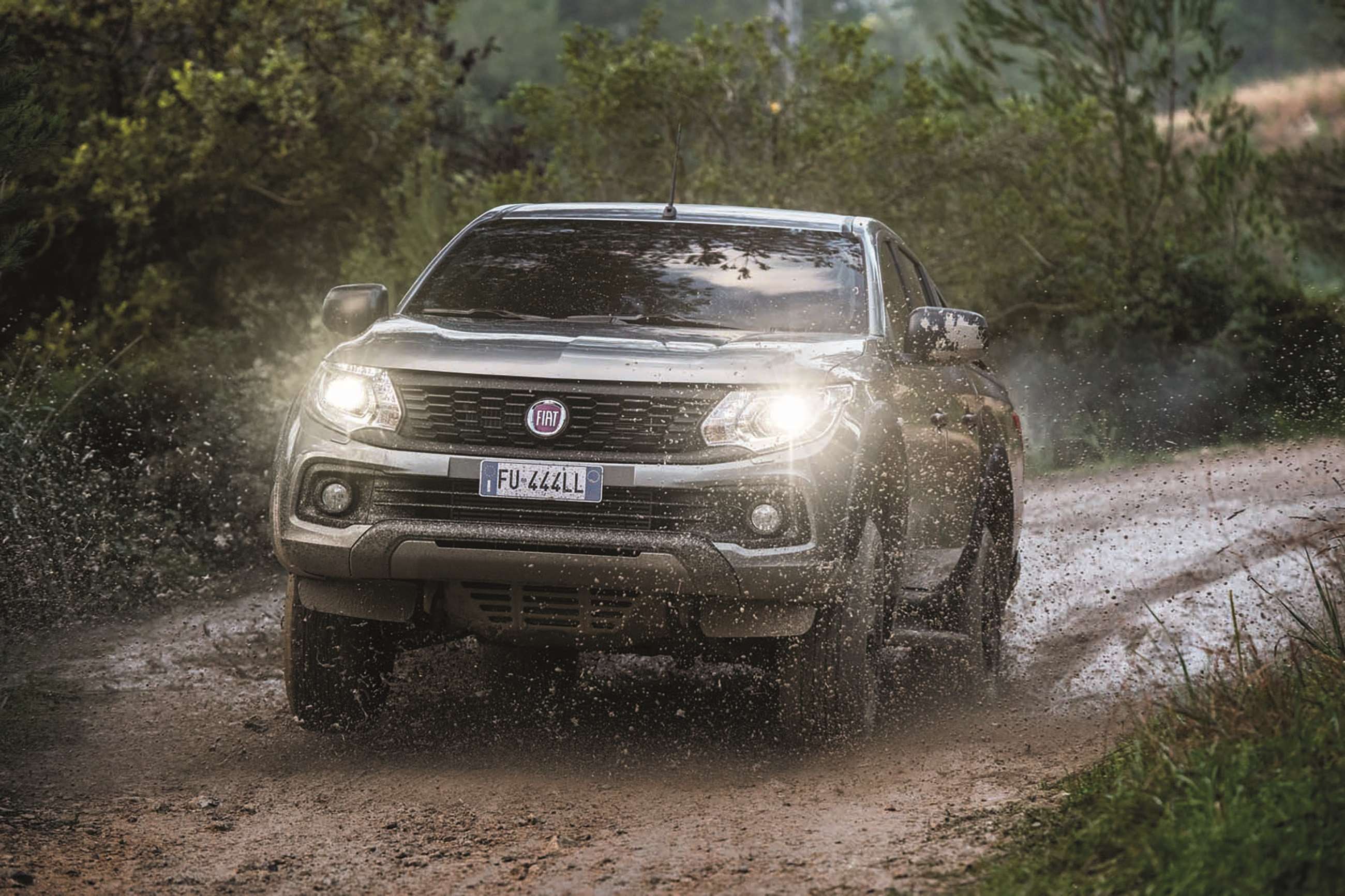 goodwood_test_fiat_fullback_cross_12031804.jpg