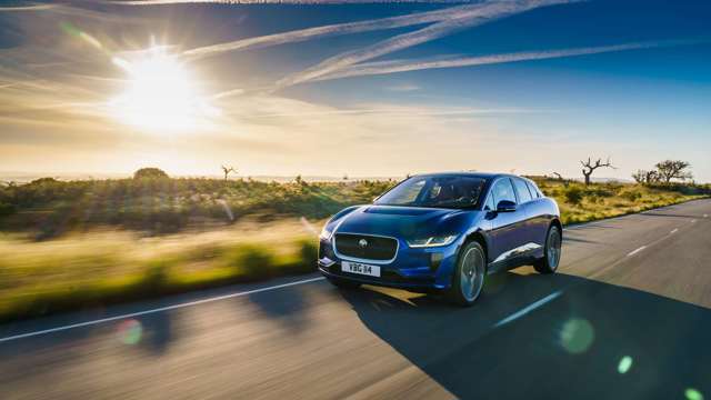jaguar_i_pace_27111815.jpg