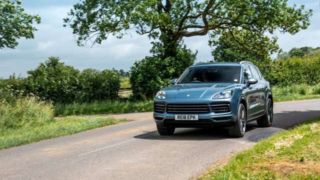 porsche_cayenne_s_14111814.jpg