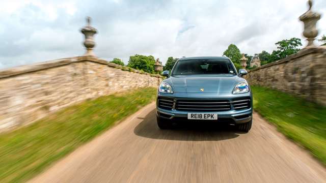 porsche_cayenne_s_14111820.jpg