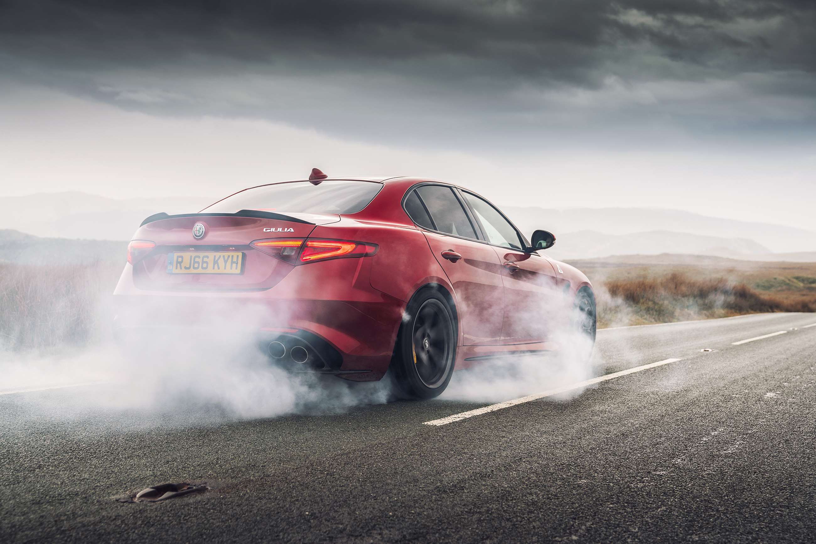 alfa-romeo-giulia-quadrifoglio-burnout-goodwood-22072019.jpg
