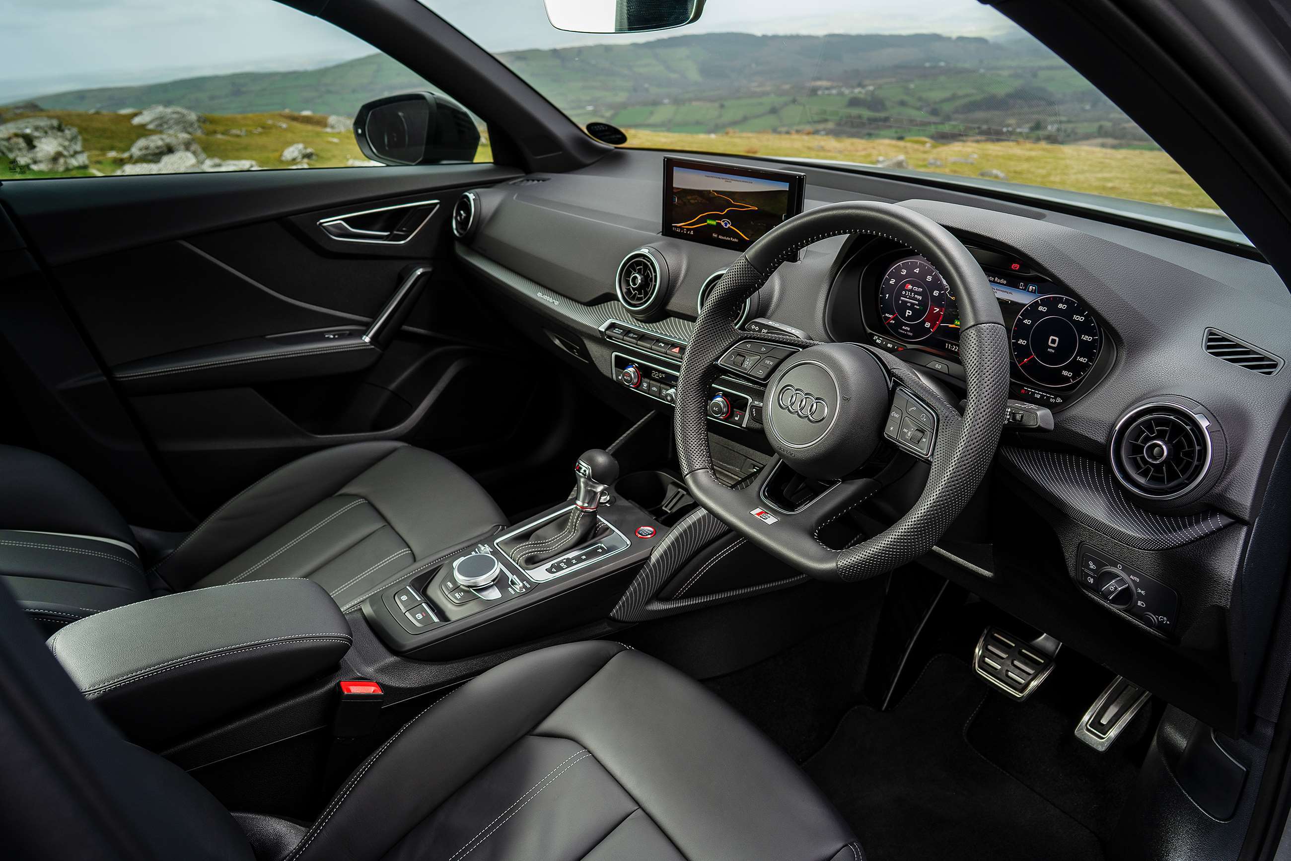 audi-sq2-interior-goodwood-24062019.jpg