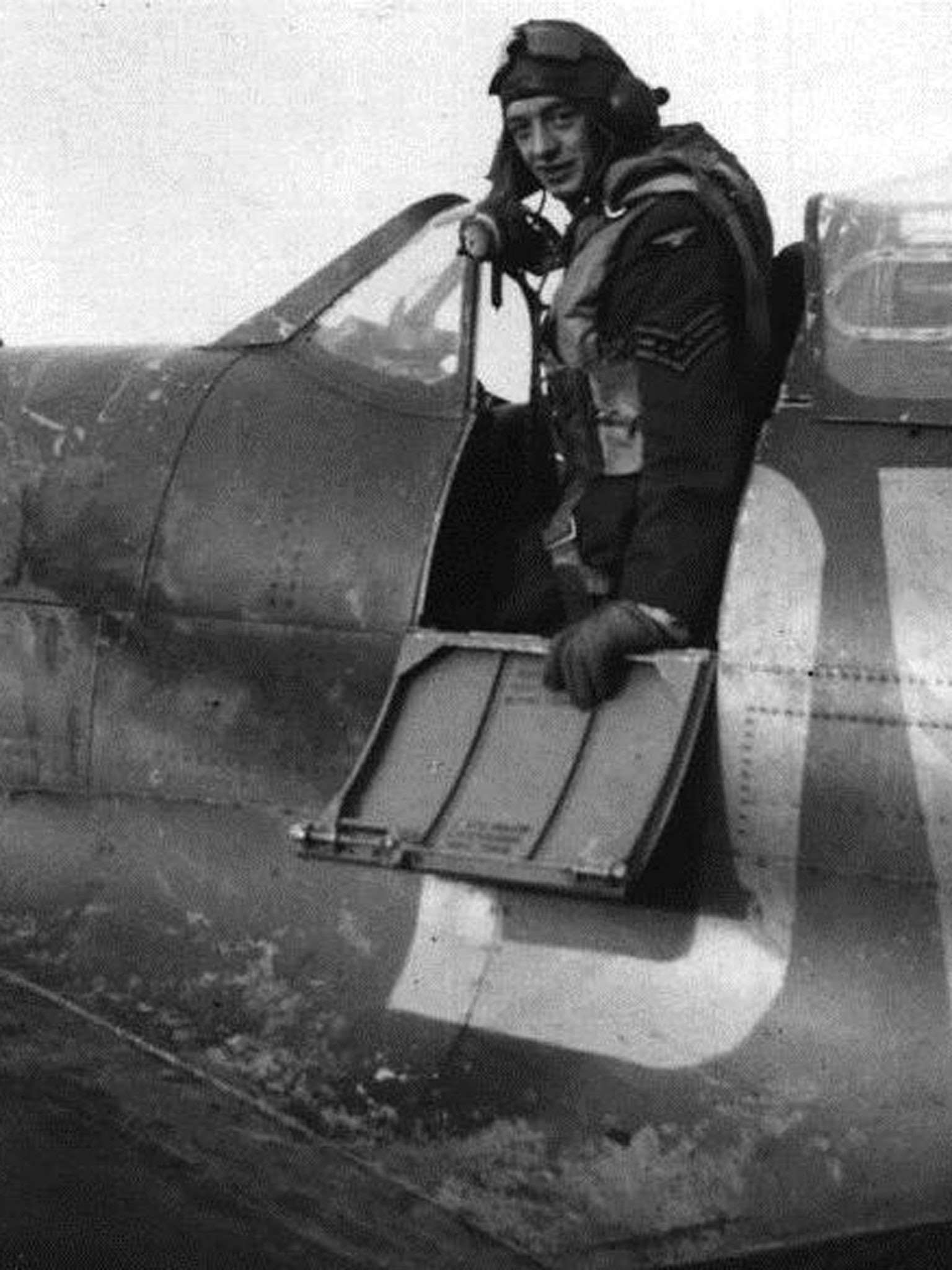 sir-alan-smith---raf-westhampnett.jpg