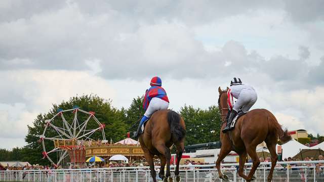 augustbankholidayhorseracing_markbeaumont_092.jpg