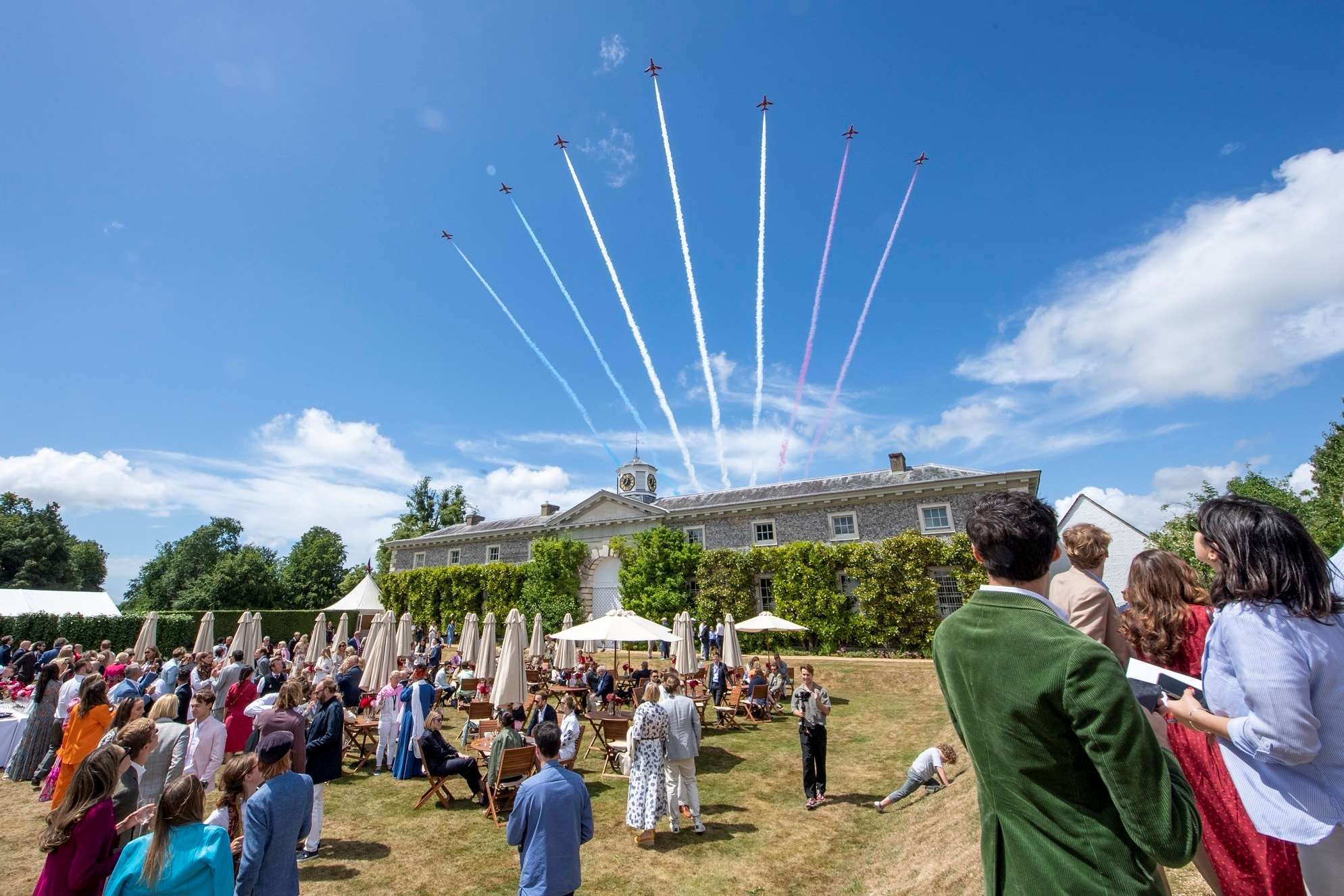 red-arrows-over-cartier-style-et-luxe.-ph.-pa-goodwood-festival-of-speed..jpg